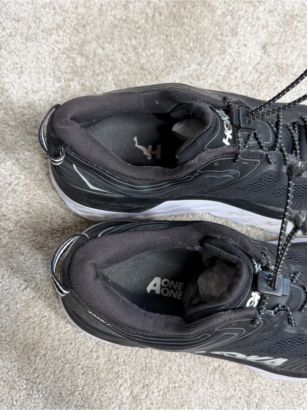 Hoka One One Men’s Bondi 7 Wide Sneakers Shoes Running in Black White 11.5 2E